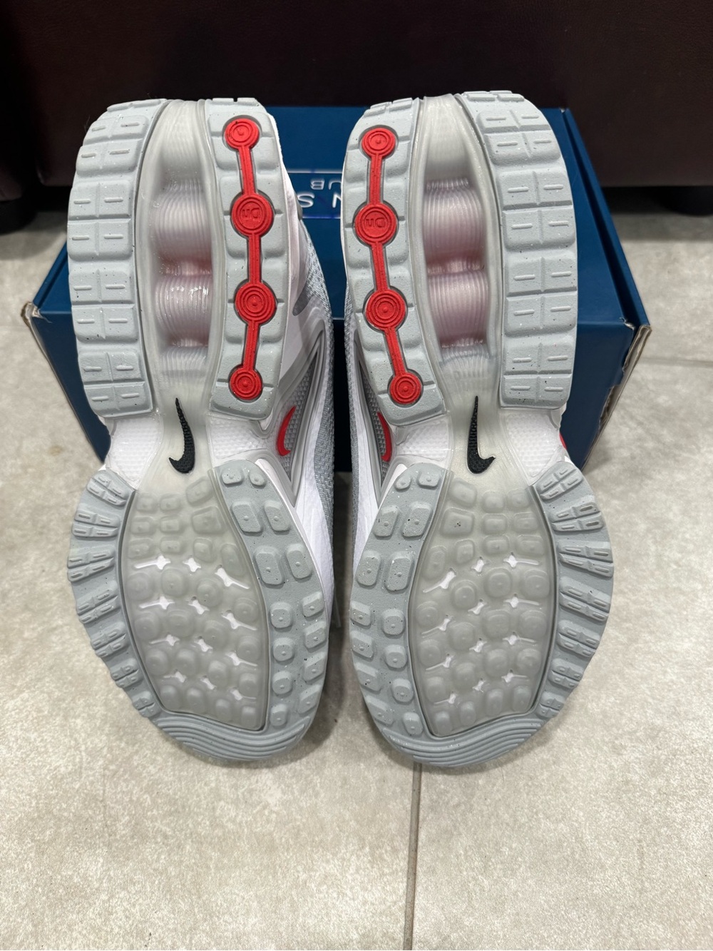 Size 10-Nike Air Max Dn Pure Platinum Metallic Silver - Picture 5 of 7
